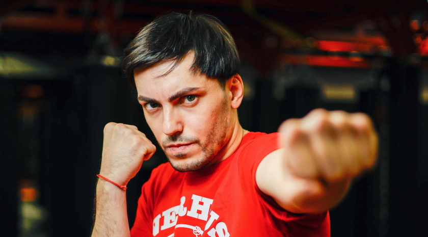 Kickboxing Conditioning — интенсивные тренировки с элементами кикбоксинга. Входят в абонемент