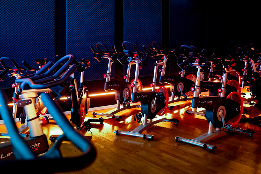 Студия сайкла Les Mills