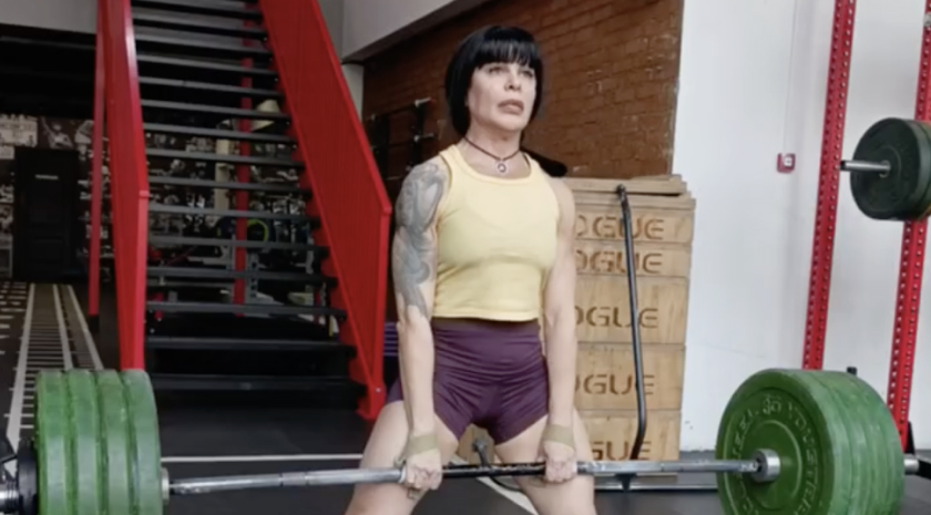 Пауэрлифтинг: становая тяга 105*5 с нуля за три месяца тренировок